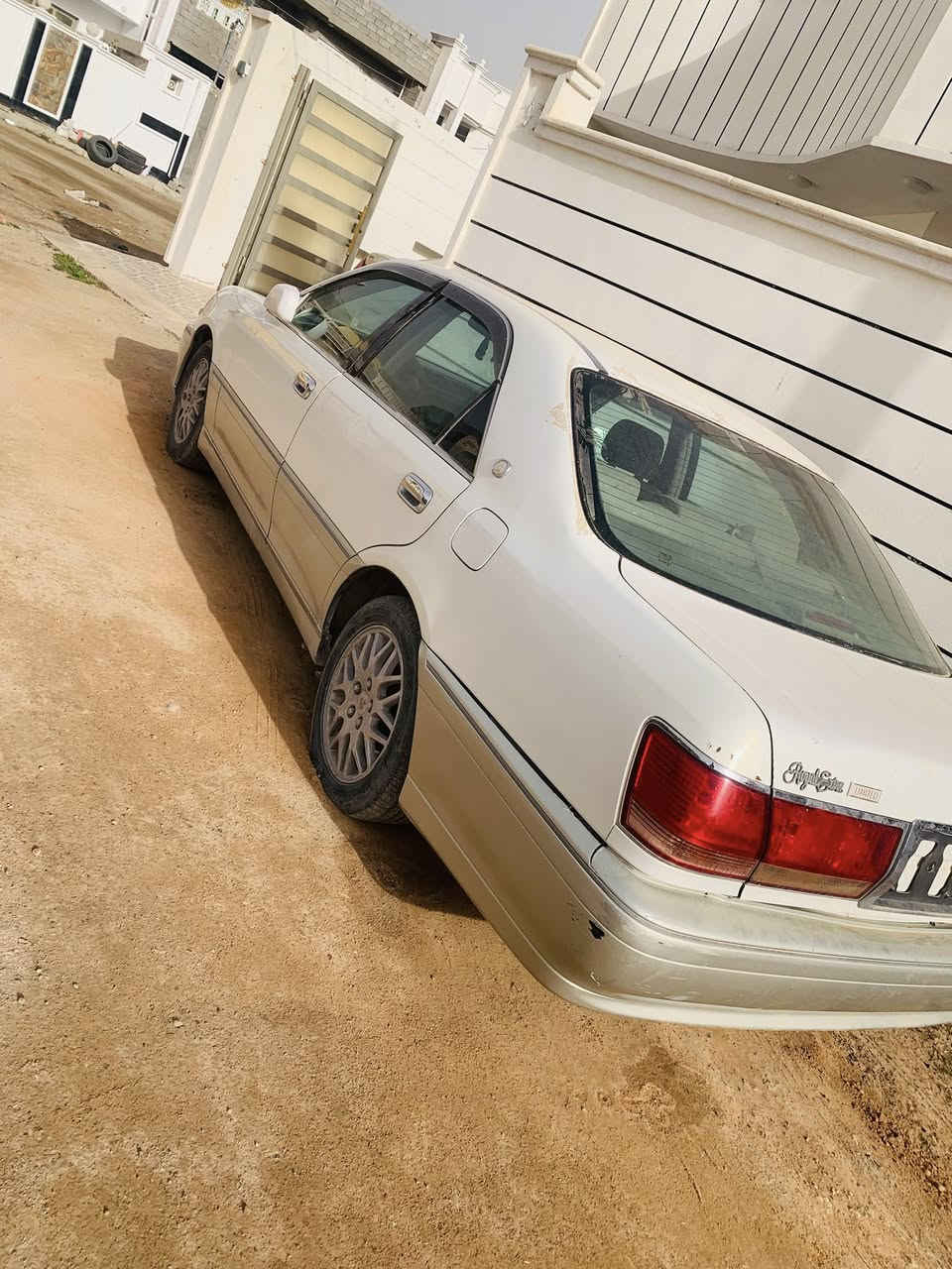 السلام عليكم 
ادوات كص قماره فقط 

دي فور الزغير شاصي 171 
السعر 45 وبيها مجال 
***********
