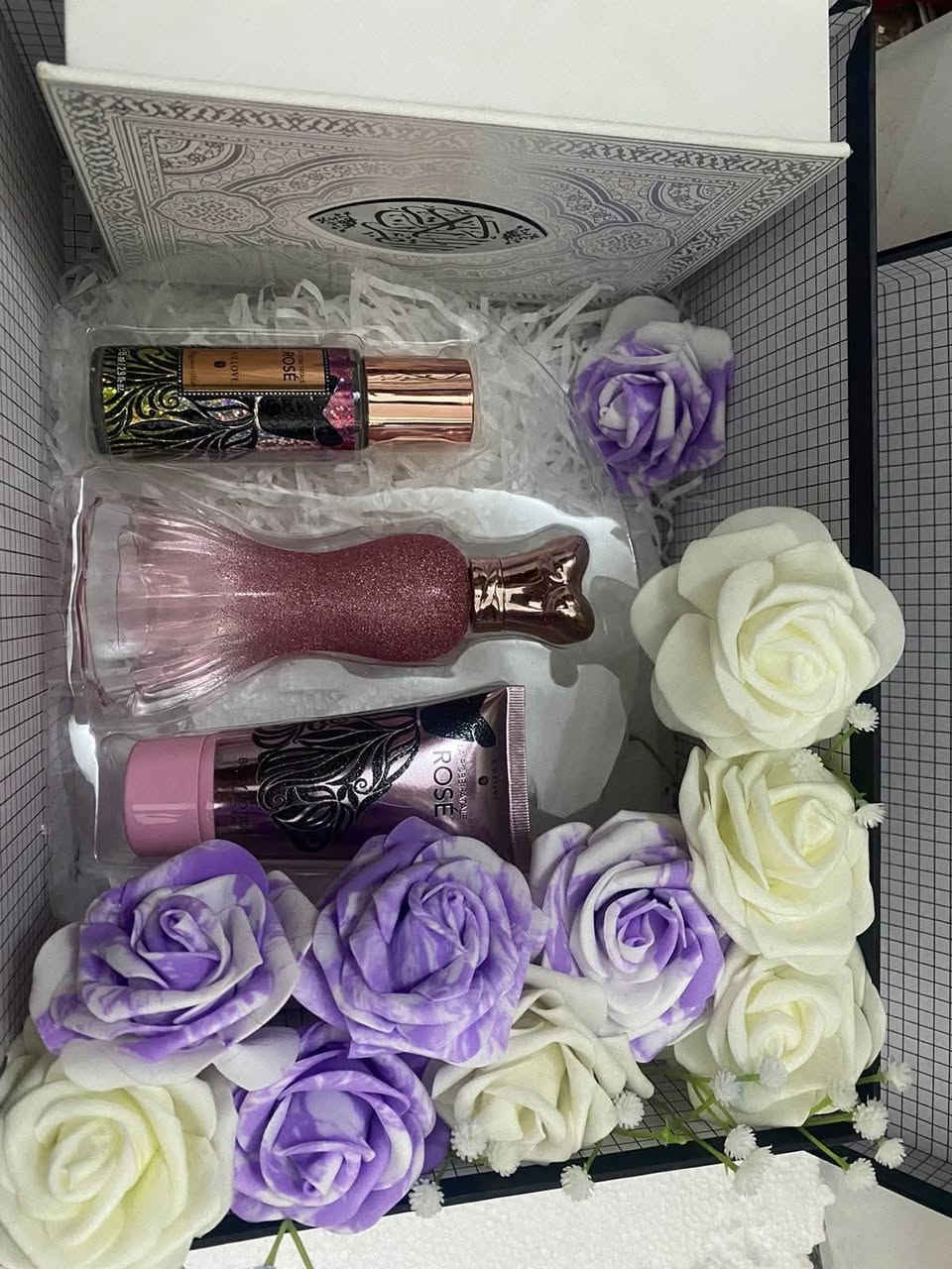 مرحبا
اذا تريدون هدايا نسائية و رجالية متوفر عندي 
دخلولي خاص و ادزلكم الصور لان ما ناشرة كلشي بالصفحة
و إذا تحبون اسويلكم بوكس حسب الطلب اخلي بي شغلات من اختياركم
و موجود طباعة صور على لوحات و كوب و هودي


**إذا كنت صاحب هذا الإعلان وتريد حذفه لأي سبب، رجاءا أرسل رسالة إلى الدعم الفني**