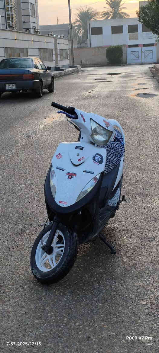 سلام عليكم دراجه ماكس عدله بوشه55 ويل نجمه دراجه خير من الله وصالنصه FM مكاني واسط قضاء الزبيديه وسعر500وبيه مجال حك جيه ***********
