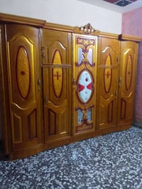 غرفة اخشاب • جديدة • ما بيها نقص