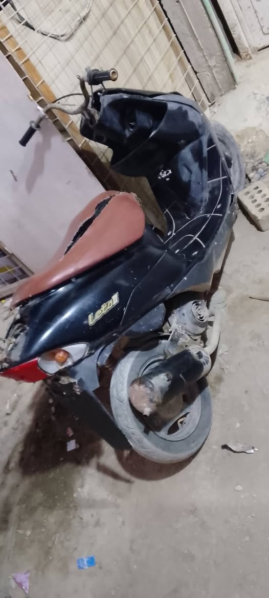 اسلام عليكم شباب دراجة سازوكي 60 دراجة شغالةبيهة نقص شوتة تجي وتشوفها كدامك مكاني كربلاء الشبانات سعرها 125 وبيها مجال ***********
