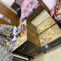 للبيع غرفة نوم مستعمله وبحاله جيده جداا.مع كاونتر مطبخ بحاله جيده ..ال...