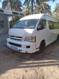 للبيع سيارة جنبي H2   2014 سياره ب اسمي  رقم كربلاء   سنويه لغايه 2027...
