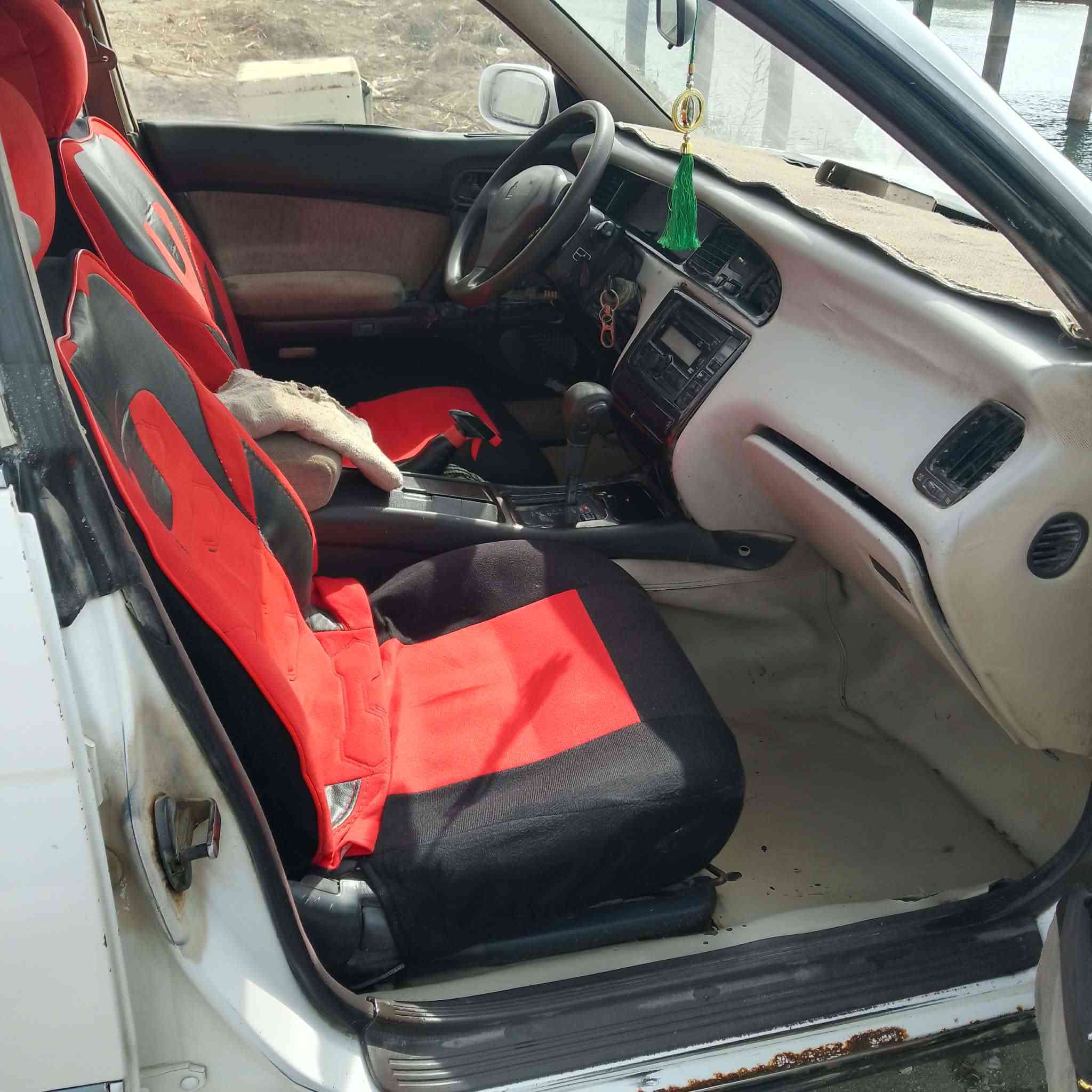 اخوان السلام عليكم بطه للبيع السعر 34 وبيه مجال  متصل مكفوله من العيب الشرعي مكينه وكير زينات  حداديه70 بل 100 والشراي يتصل *********** خاص ماكو  ما اجاوي
