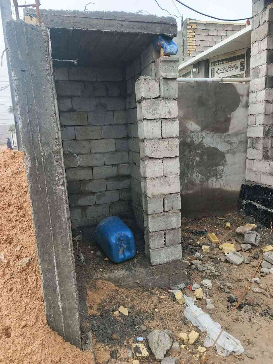 السلام عليكم
مشتمل هيكل بلوك  مسقف للبيع 
الموقع حي ذويب 
المساحه 120  
يحتوي على استقبال و مطبخ و صاله و غرفه 
للاستفسار ***********
