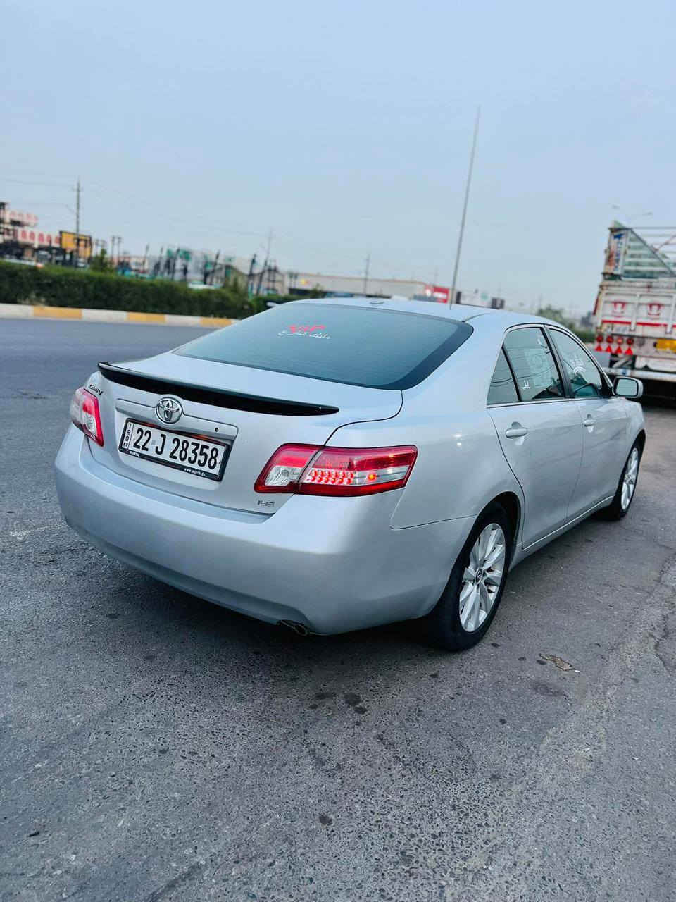 السلام عليكم كامري للبيع موديل 2010
رقم اربيل بأسمي شرط التحويل 
بيها صبغ 5 قطع 
السعر 100 ورقه
الاتصال على الرقم 
***********
