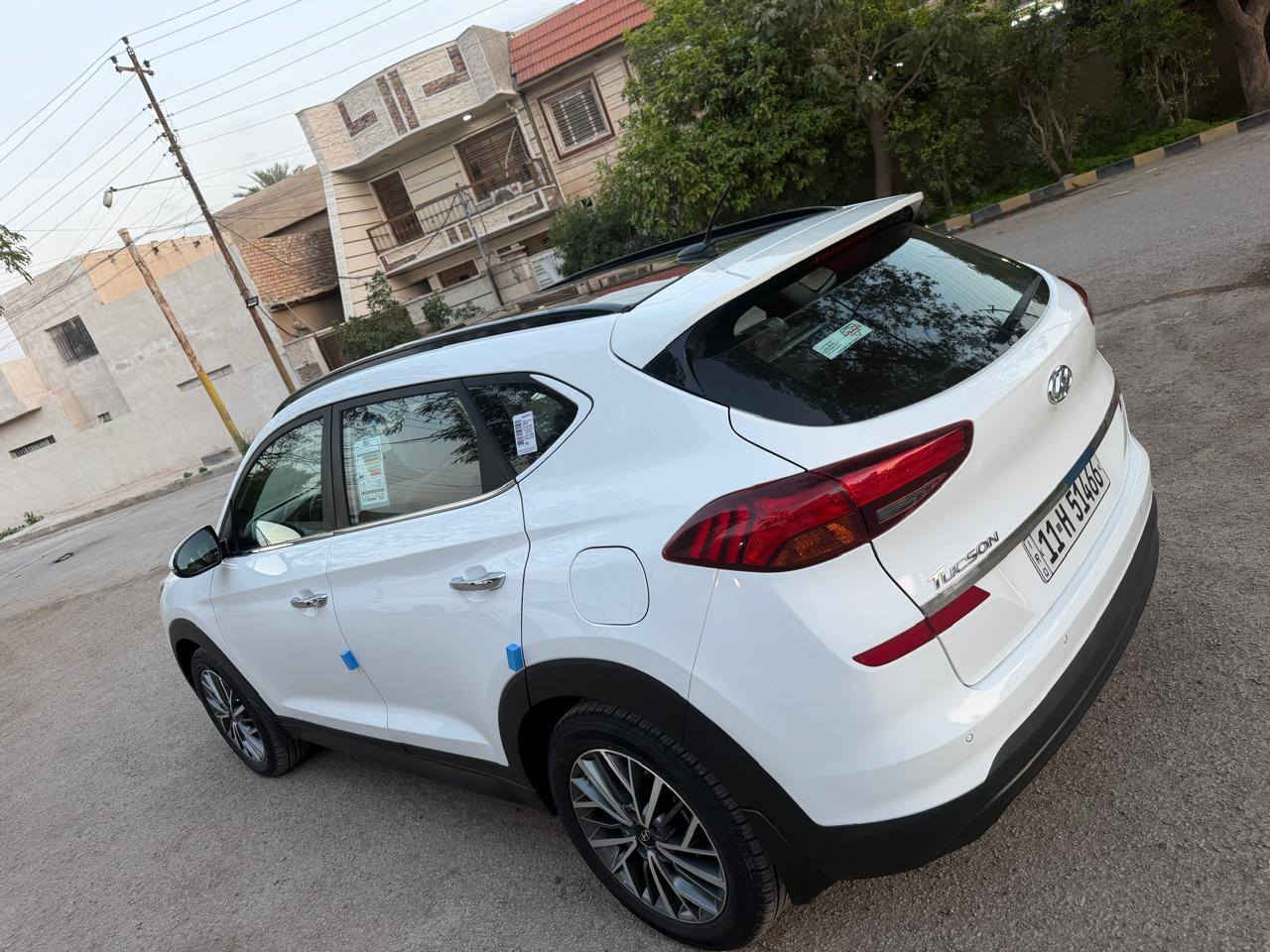 توسان 2020 خليجي كاصد..
مكفوله كفاله عامه..لا صبغ لا بارد لا تبديل
فووول موصفات.. 5 عدسات.. 
 بنوراما..
بصمه..
مري شفط..
ترحيب بل المري..
كراسي كهرباء..
شاشه وكامره خلفيه..
اريل نفيكيشن..
تبريد قطعتين..
بصمتين..
ويل كب..
شاحن واير ليس..
حساس خلفي امامي..
شاشة اعطال بل الدشبول..
السياره فول للاخير كاصد ..
للبيع الشراي يتصل
....*********** .  ....بغداد حي الجهاد
