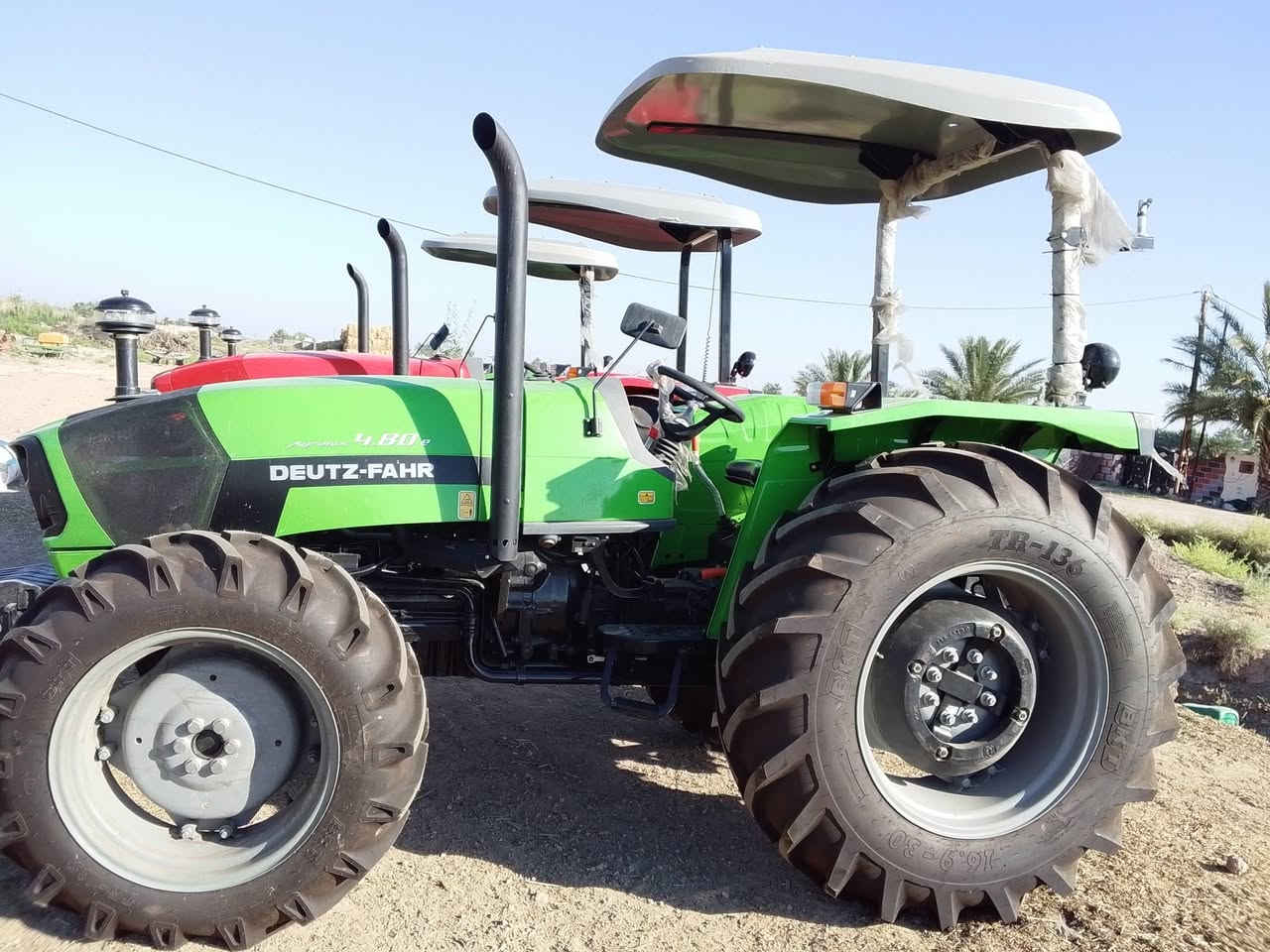 مكاىن للبيع سام وفاهير صفرالسعر الحمر 30والخضر28قفل المكان بابل ميلحه قرب الدولي التصال ***********
