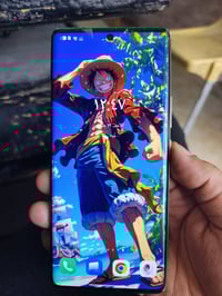 نوت ٤٠ برو • ٢٥٦ • شحن لاسلكي