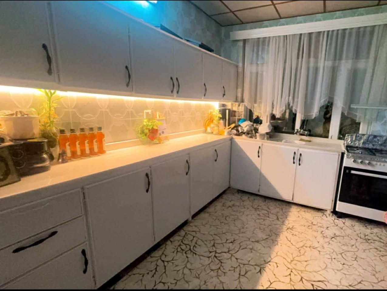 ئەم کەوەنتەرە بۆ فرۆشتن مەوادی سارای ئەسڵیە کامل بەردە زۆر نازدارو پاکە نرخی 550 هەزار شوێن سلێمانی😍


**إذا كنت صاحب هذا الإعلان وتريد حذفه لأي سبب، رجاءا أرسل رسالة إلى الدعم الفني**