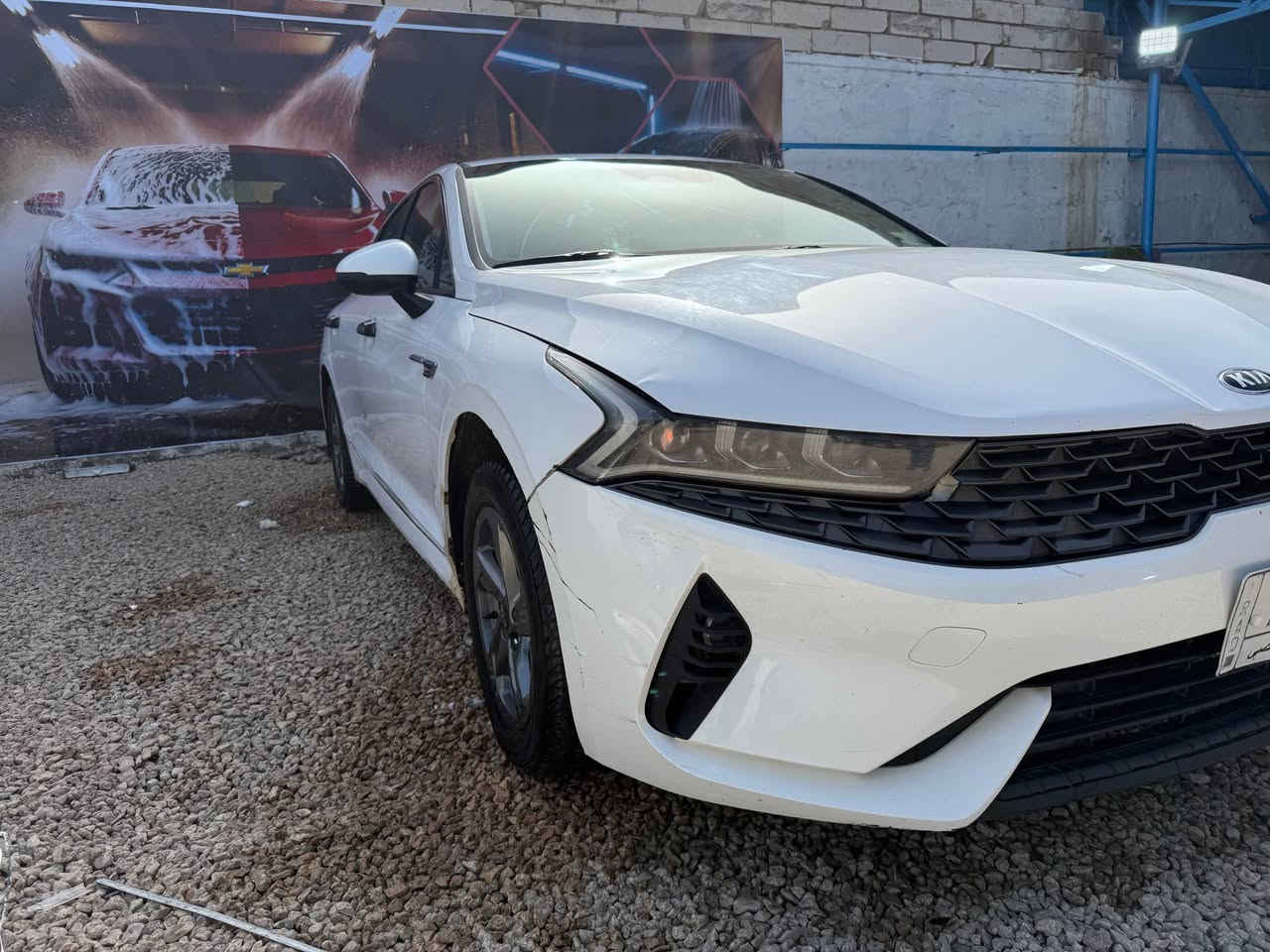 كي فايف للبيع – K5 LXS موديل 2021 معوقين بعدله سنه
السعرر 135$ بيها مجال
ضرر السياره وارد امريكي جاملغ صبغ امامي وبنيد تبديل بدون دواخل 
المواصفات::
 . صندوق ذكي يفتح تلقائيًا عند الاقتراب (Smart Trunk)
 . محرك 1.6 لتر – 4 سلندر قوي واقتصادي
 . كير أوتوماتيك 8 سرعات (أفضل من CVT)
 • أنوار أمامية LED + DRL (نهارية)
 . تشغيل بصمة (Push Button Start)
 . دخول ذكي بدون مفتاح
 . تشغيل عن بُعد (Remote Start)
 . شاشة وسطية لمس 8 إنش تدعم Apple CarPlay وAndroid Auto
 . كاميرا خلفية عالية الوضوح
 . حساسات خلفية 
 . نظام صوتي بـ6 سماعات عالية النقاء
 . تحكم كامل من المقود (صوت – شاشة – مثبت سرعة)
 . مثبت سرعة (Cruise Control)
 . نظام الثبات الإلكتروني ESC + مانع انزلاق ABS
 . مراقبة ضغط الإطارات TPMS
 . وضعيات قيادة (عادي – رياضي – اقتصادي)
 مكاني الديوانيه قضاء الشاميه 
تفاصيل اكثر  ‭***********‬ النجف, العراق
