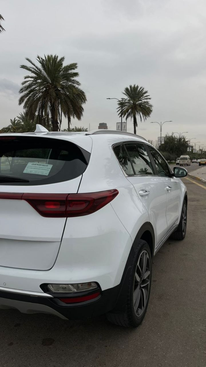 كيا سبورتج 2021 خليجي رقم بغداد وباسمي ضمان الدولية 

تحكم استيرن فول 

بصمة تشغيل وابواب 

تشغيل عن بعد 

شاشة كاربلي اصلية  

تبريد خلفي 

كراسي كهرباء

حساس امامي وخلفي 

مري شفط واشاير بالمري 

كامرة دوارة 

نفكيشن 

وباقي المواصفات معروفة 

السيارة جديدة وبدون صبغ وبدون بارد  بيهه كم رصعة صغيرة 

للبيع بسعر 19500$ بيهه مجال بسيط 

الاتصال على هاتف *********** علما السيارة باسمي وتحويل مباشر بنفس اليوم 

العنوان /بغداد
