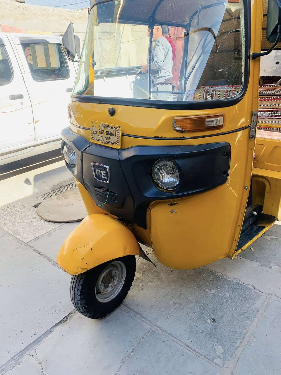 السلام عليكم تكتك ١٩ رقم وسنويه
تكتك خير من الله بيها ضربات خفيفه كدام عينك 
تكتك مكينه خير من الله لواحاتها ماشادهن موجودات 
معروضه ٦ وبيها مجال بسيط مكاني بغداد حي النصر 
***********
