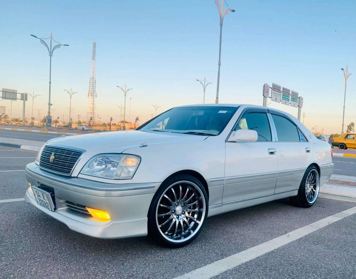 سلام عليكم ورحمه 
للبيع تويوتا كراون ملكة رقم بصرة انگليزي بأسمي تحويل مباشر  تحوير نجف فوگ وجوه فول مواصفات عدا الفتحة 4 دكم ثلاجة كشنات كهربائية 4 برده خلفية ستيرن كهربائي مري شفط جام اوتو تبريد قطعتين امامي وخلفي مكفوله كص والضربه والصبغ السيارة ((( نقل ))) فقط شغل %100 هزه بعدها مامنتهية سنوية لغاية 2031 كير ومحرك 3000 vvt فيشة وبطل اسود الجنايه يعرفون سعر المحرك .. كير ومحرك مكفولات ويل تو سايز تبريد تدفئة سيارة مال جناي السعر 105 وبيها مجال العنوان كربلاء المقدسة....***********
