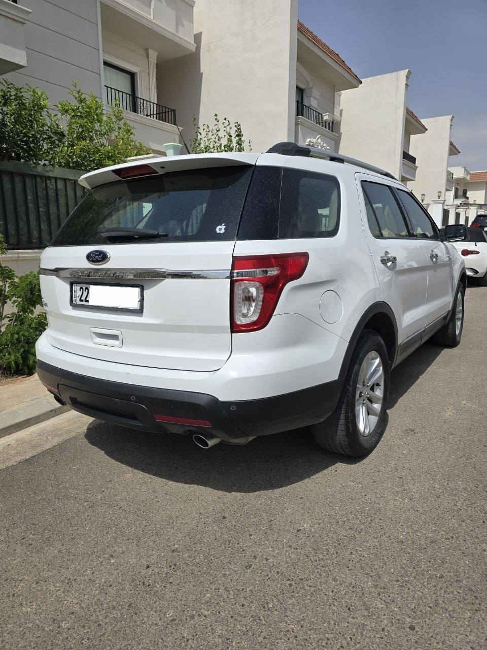 للبيع فورد اكسبلورر 2013 خليجي
شركة نيفا NIVA 
مواصفات:_
تحكمات ستيرن جهتين 
7 راكب 
تبريد مركزي 
حساسات خلفيه 
يدات نيكل 
بك لايت لد 
السياره كفاله عامه من الضرر و الصبغ والتبديل 
السياره صيانتها كله بشركة نيفا دينار مصرف متحتاج 
رقم اربيل بأسمنه تحويل بنفس اليوم
مكان السياره اربيل 
للأستفسار الأتصال ع ***********
