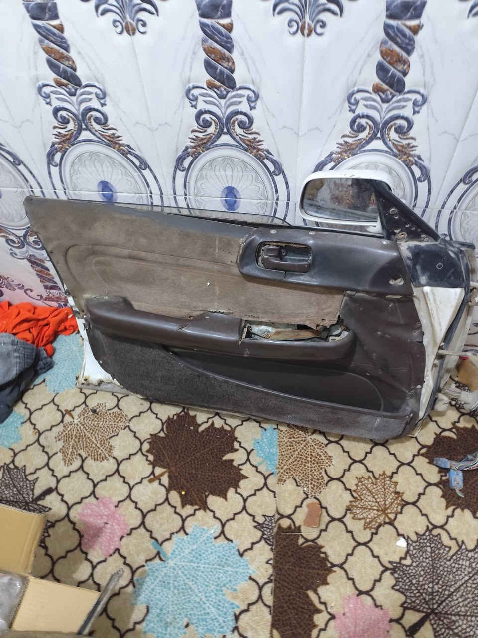 سلام عليكم باب بدون ماطوروجاملق مارك كصيف صفحت السايق البيع السعر 75مكاني بصره طويسه  ***********
