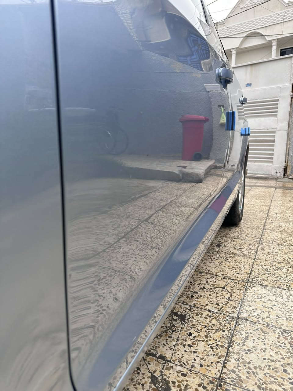 شيري فلاوين٢٠١٣ للبيع

سياره كفاله عامه من الدعاميه للدعاميه بدون قطرة صبغ بس الهلالات جان بيهن خياس شي قليل ومتعمر والباقي كفاله عامه على وضع الشركه وكل كتلوكاتا موجوده مواصفات الفلاوين معروفه واني ضايفلها موصفات بدون ولا جطل ولا زلغ فيشه على فيشه

الموصفات /
شاشه كبيره اصليه مو ام ل٥٠ الف
كاميرا خلفيه دواره
كاميرا امامية دواره 
كاميرة حوادث 4K مخفية
بصمه
تشغيل عن بعد
تحكم كامل بالتلفون
زرع لدات بالبيبان/ بدون جطل
اضافة لدات جوه الكشنات
لد حاجب ابيض + اشاره لكزز
تحكم ستيرن

وبعد هواي  امور بيها 

السياره عليها سيرفس كامل تنضيف غرف الاحتراق +نوزلات +قايش تايمن جديد +عبوه فيت بم جديد +بلكات جدد+باتري جديد +تخم تاير جديد +منضومة ماء جديده وماء اصلي مو بوري 

صدر امامي خلفي جديد 

السياره هواي بيها اشياء مذكرتها تجي وتشوف بنفسك السياره متعوب عليها كلش 
***********
