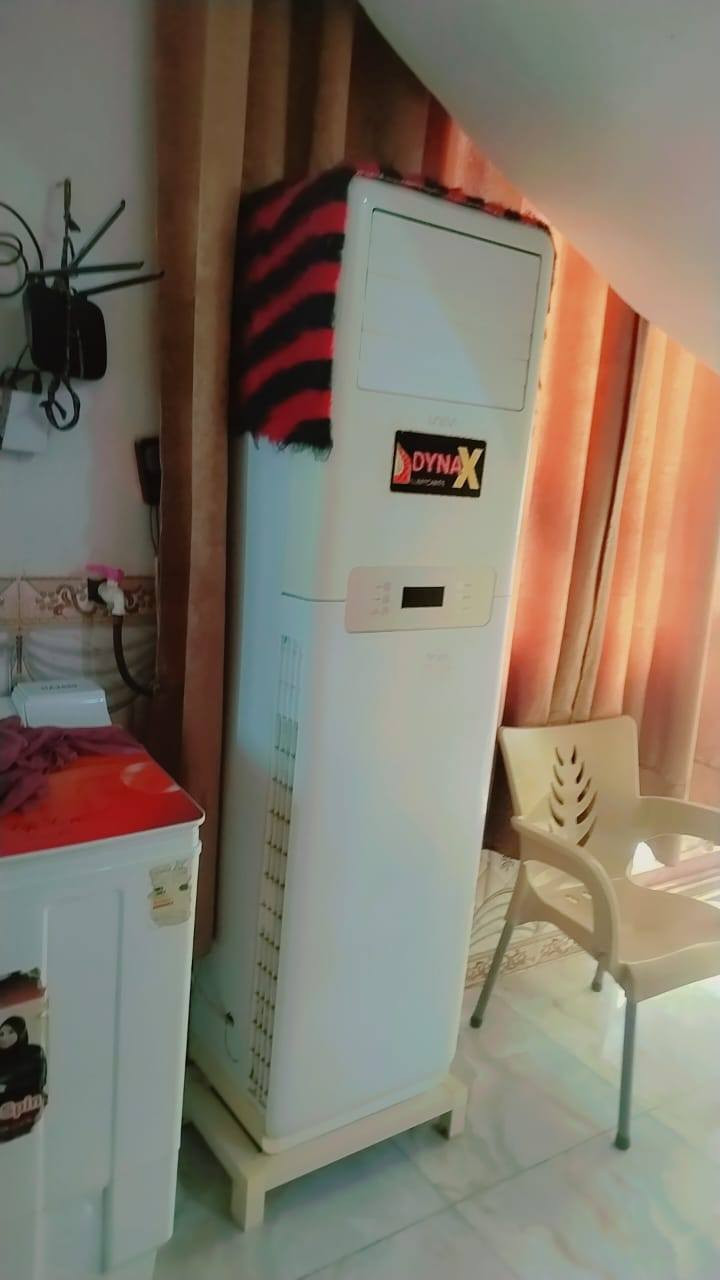 سبلت للبيع
نظافه ٩٠٪ سعره ٧٥٠ وبيه مجال
***********
