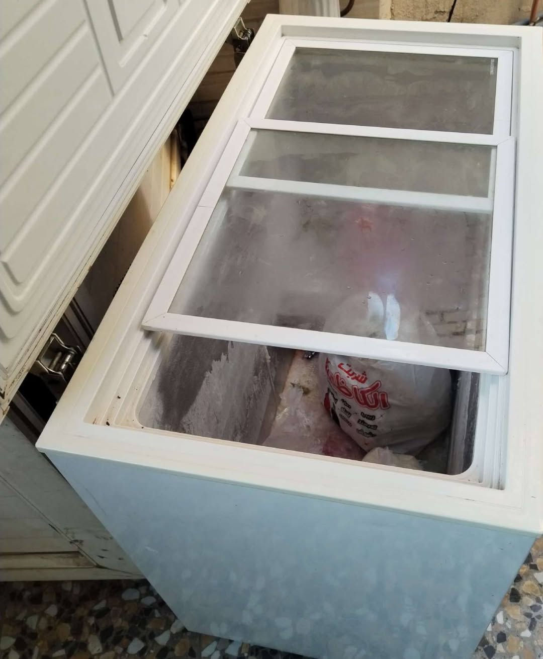 مجمده ٩ و نص قدم مستعمله للبيع شرط على التجميد مكانه الحرية دور نواب ***********
