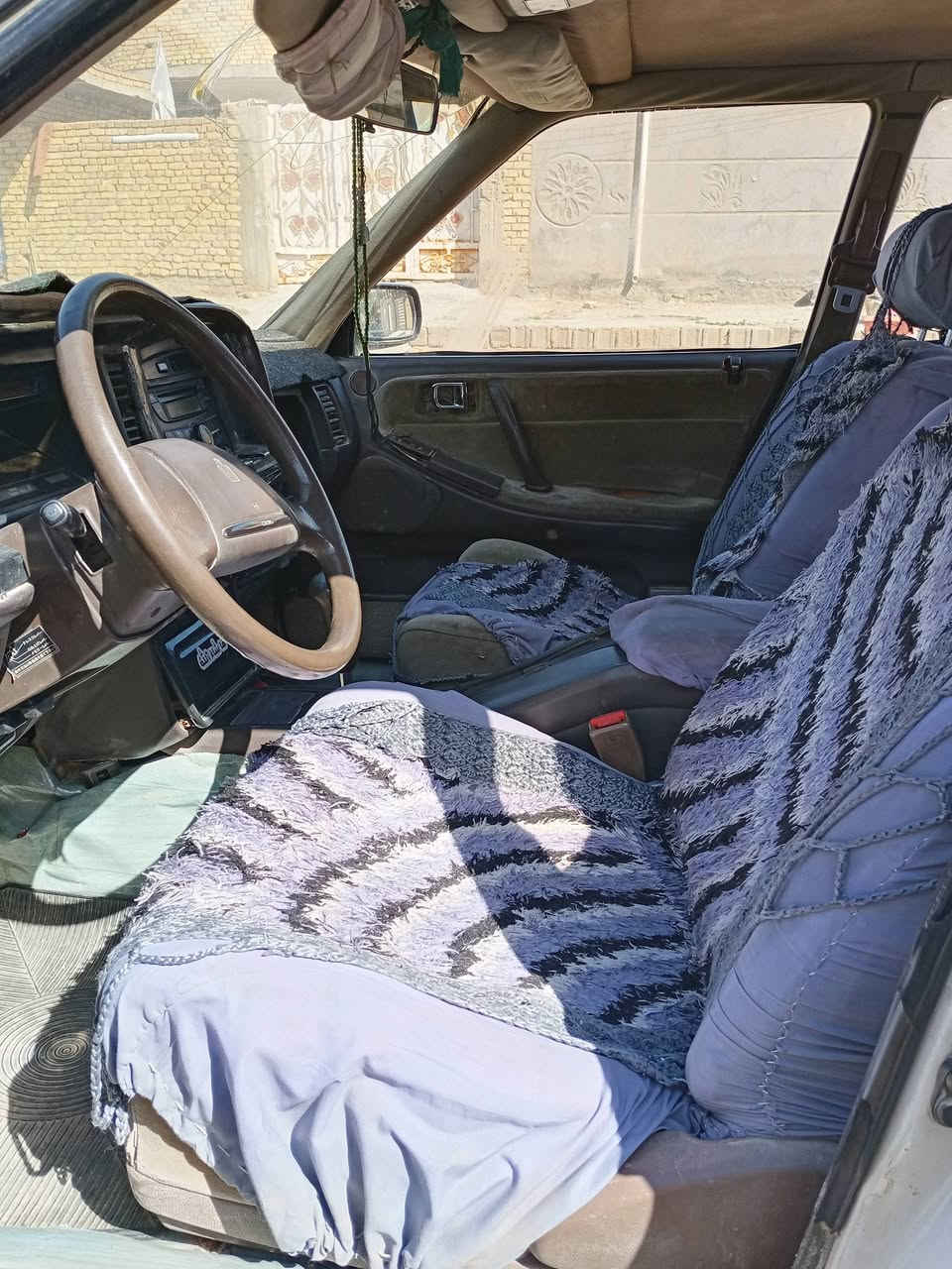 السلام عليكم تيوتا كراون موديل1991 سياره حلوة سنوية ساقطة من 2019 شرط التحويل مكينتها حلوه ونضيفه زوج تواير جدد توني مسويلها ادامة للمحرك سياره خير من الله تبريد عوزها بس كمبريسر ب50 الف سعر السيارة 35 وبيها مجال كلش بسيط للأستفسار واتساب ***********
