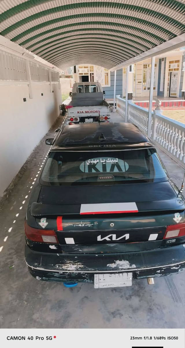 السلام عليكم
كيا سيفيا للبيع موديل ٩٣ رقم بغداد مشروع وطني كير عادي محرك مفتوح مكفولات مصبوغة حزام دواخل جديده صدر أمامي خلفي جديد راديتر جديده سياره متعوب عليهه  حته دشبول بدلته جديد تبريدهه نقص كمبريسر فقط شرط تحويل السعر ٣٣ وبيهه  مجال العنوان واسط الصويره لاستفسار أكثر اتصل عل رقم *********** وتدلل
