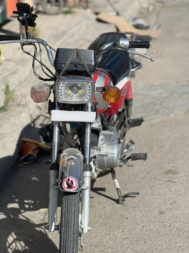 سلام عليكم للبيع نامه أربعه كير محرك مكفول ممفتوح دراجة خير من الله برغي ما نقصهة مكاني حالياً الدوره ابو دشير اوراقها كامله هـ***********بي واتساب دراجه سعرهة سعر600بيهة مجال
