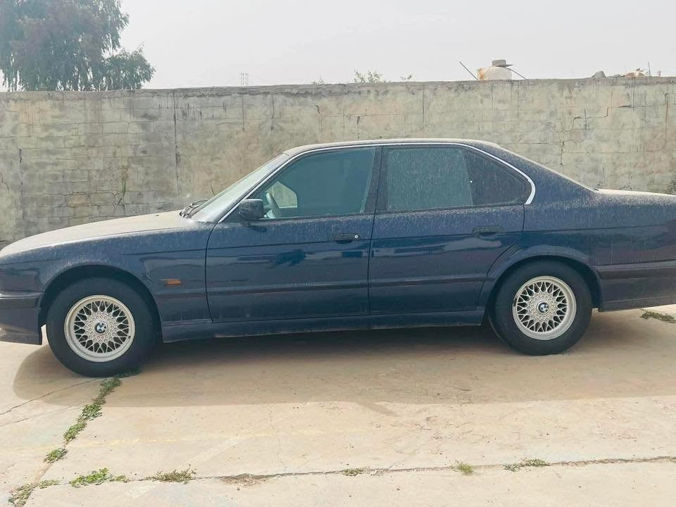 525 اصل بليته.تفاصيل السياره. بدون حادث. تبريد.  بجم عريض.  رقم بغداد. بسمي.   فتحه طكتين كير. محرك. خير من الله.  المكان. بابل.  سعر. 67 بيه مجال.

***********
