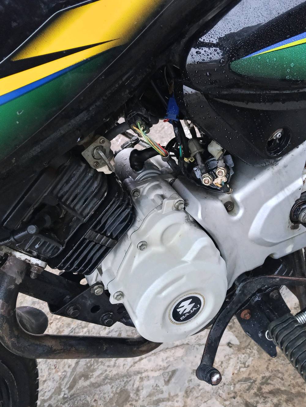 دراجه بوكسر موديل 2022
اوراق سكنر الدراجه كامله ما بيه اي نقص مكينه خرسه شلعه او معدل لا دخان ولا تبخير السعر 850 المكان بغداد 