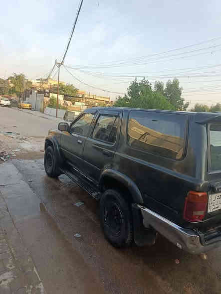 السلام عليكم سياره تيوتا رنا موديل ٩٣ سياره نضيفه تجي شوفه كدام عينك السعر ٤٥ بيه مجال المكان حسينية الراشديه الرقم ***********
