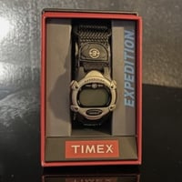 ضو ليزر • متوفر