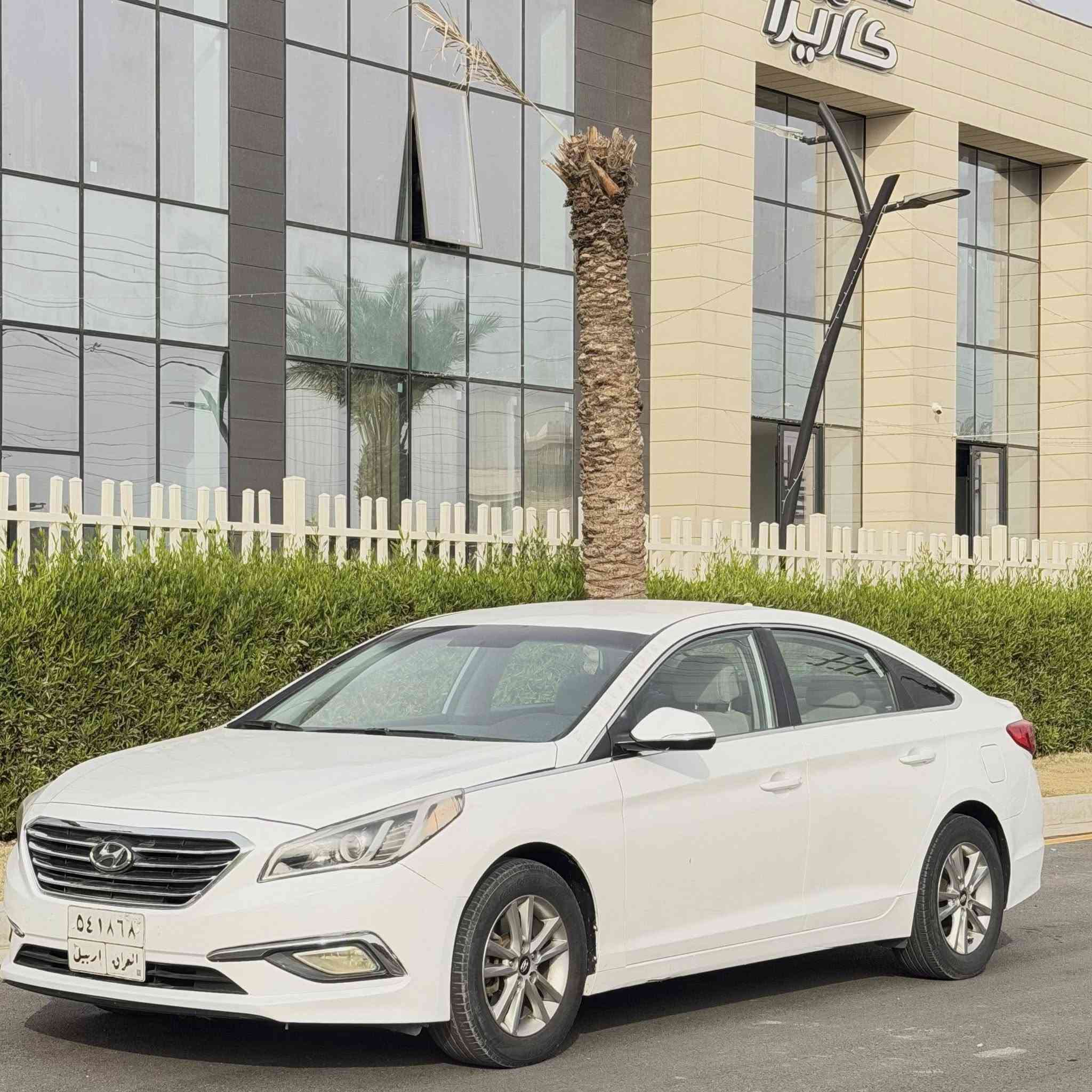 سلام عليكم
{مكلف بالنشر }

هونداي سوناتا 2017 ابيض

 وارد امريكي السيارة 
بيهة 5 قطع رشات صبغ اني ابيع عام وعدي فيديو الهن
بدون شواصي بدون لغود 

مواصفات : تحكمات استيرن و تبريد و تدفئة و محرك 2400 و كشنات مخمل  وتحكمات ستيرن وباقي مواصفات العادية

مكينتهة وكيرهة زينات و تخم تاير جديد 

سعرها 97 
مكاني بغداد
***********
