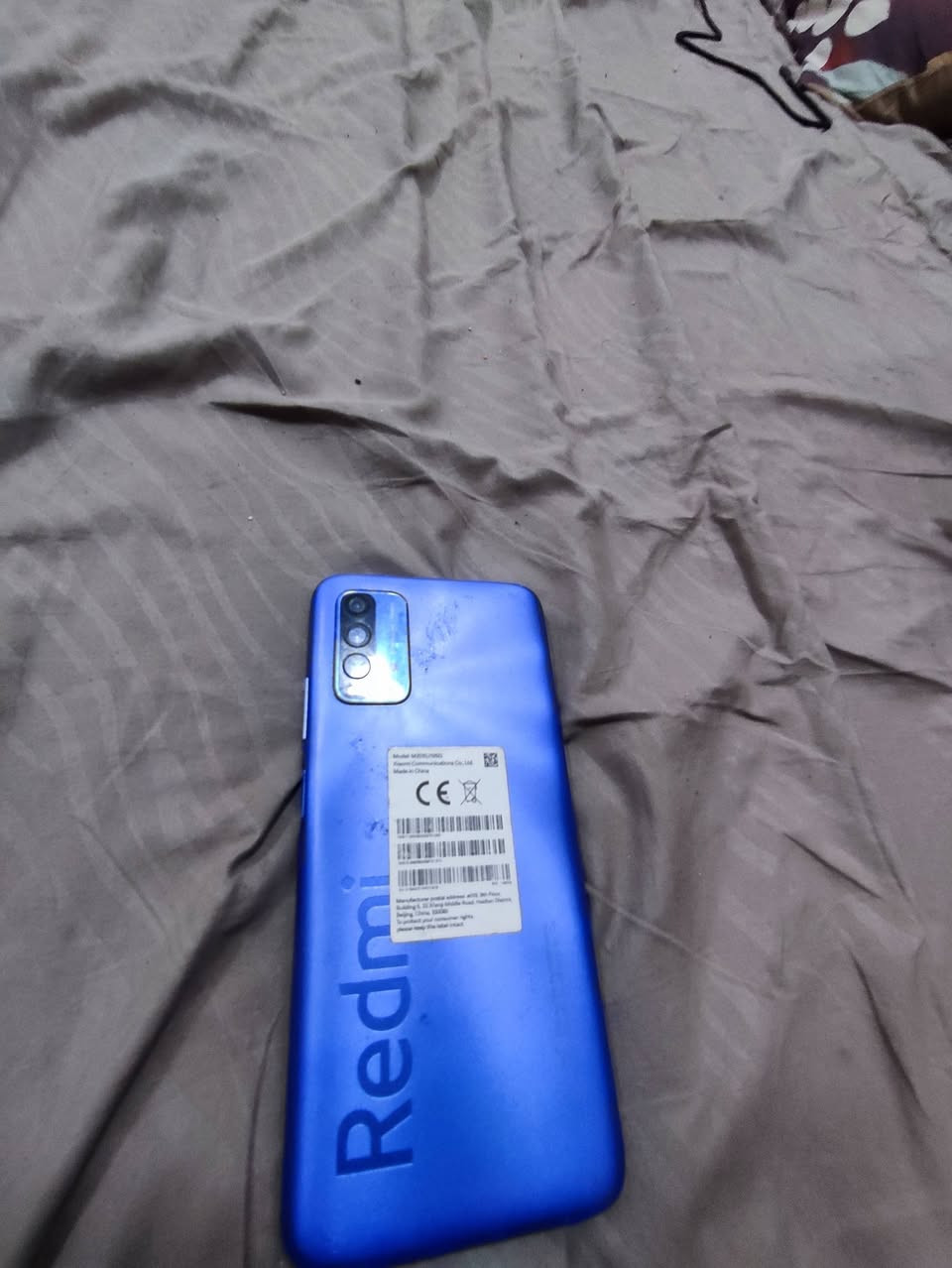 السلام عليكم للبيع جهاز ردمي نوت 9 تي الذاكره 128 جهاز نضيف ومكفول كفاله عامه مكاني الدوانيه السعر 100 وبيه مجال للشراي  الشراي يتصل عل هاذه الرقم ***********
