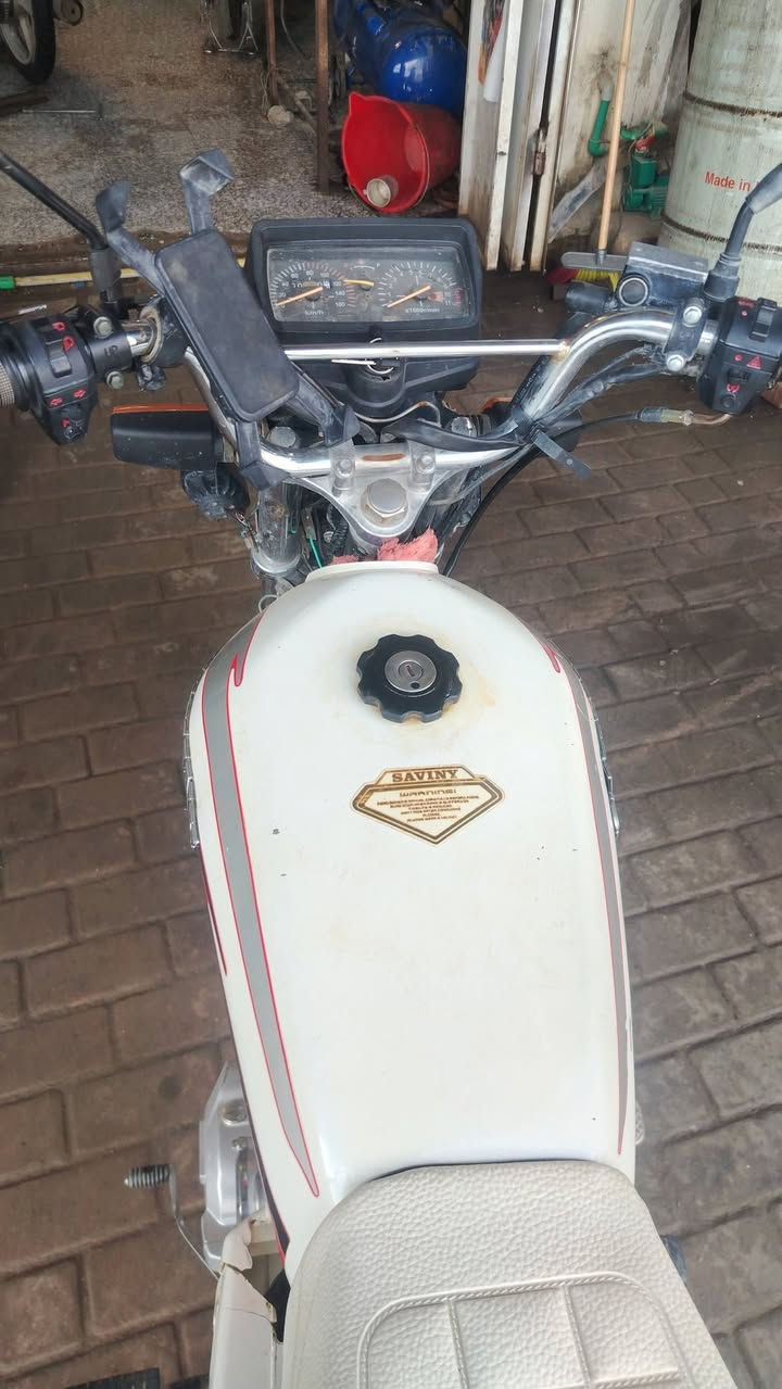 السلام عليكم
إيراني سونلك ٢٠٢١
دراجه كلش نضيفه
شغاله نكره سلف ماناقصها شي
منفيست بلادي السعر ٤٢٥
للتواصل ***********
أو زورونا عند معرض مهندس للدراجات
سامراء حي سكك شارع تربيه
