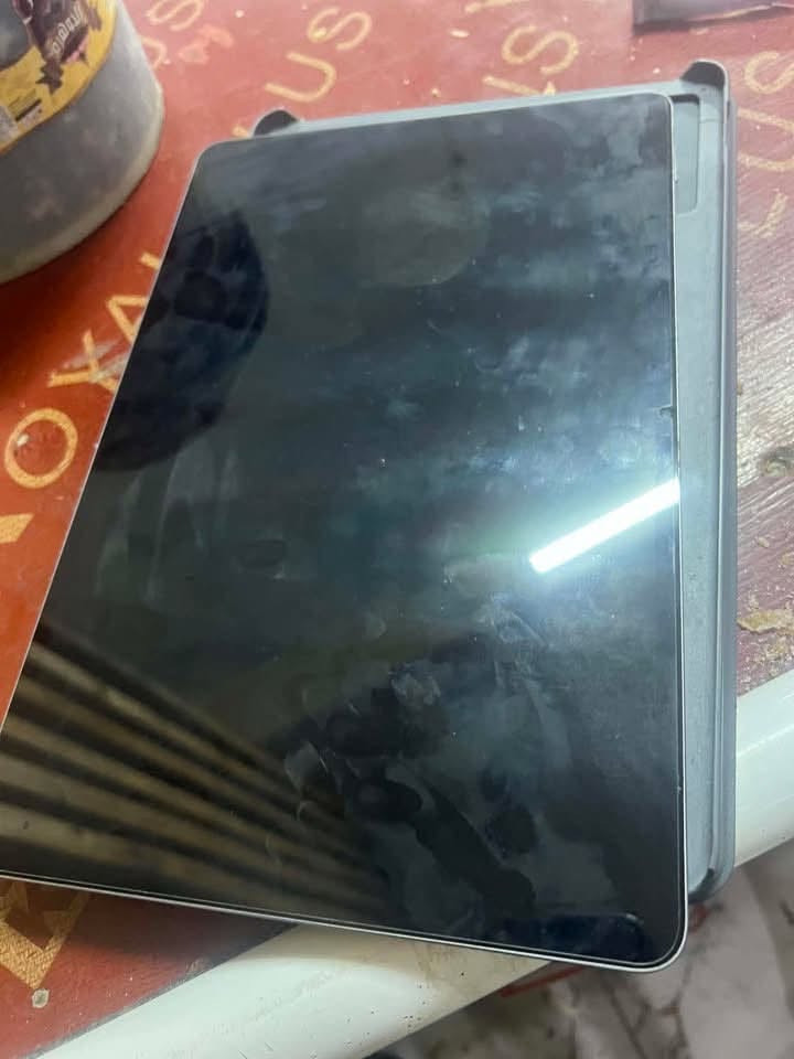 ايباد انفنكس 
الباد روعه بمعنا الكلمه 
ذاكره ٢٥٦ 
ألعاب ٩٠ فريم إلى ١٢٠ فريم 
الشاشه  حجم ١٣ 
مكاني حي الحوراء 
السعر واتساب ***********
