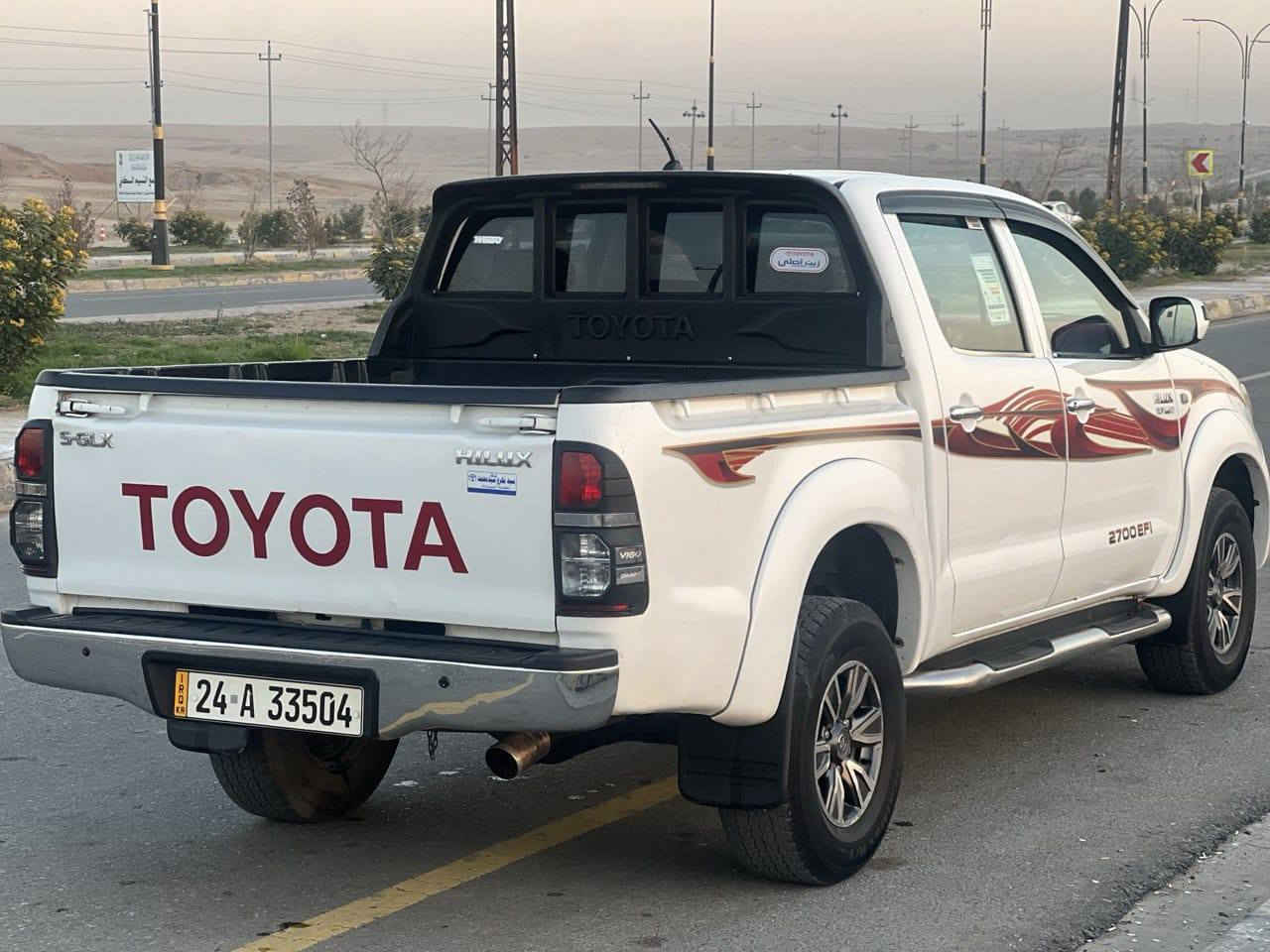 السلام وعليكم بيكم. للبيع موديل 2010
سنويه وهزه. جديده.  باسمي.  السعر 185 
 الاتصال على هذا.  الرقم. وبيه مجال قليل 
     ملاحظه الكير اوتو***********
