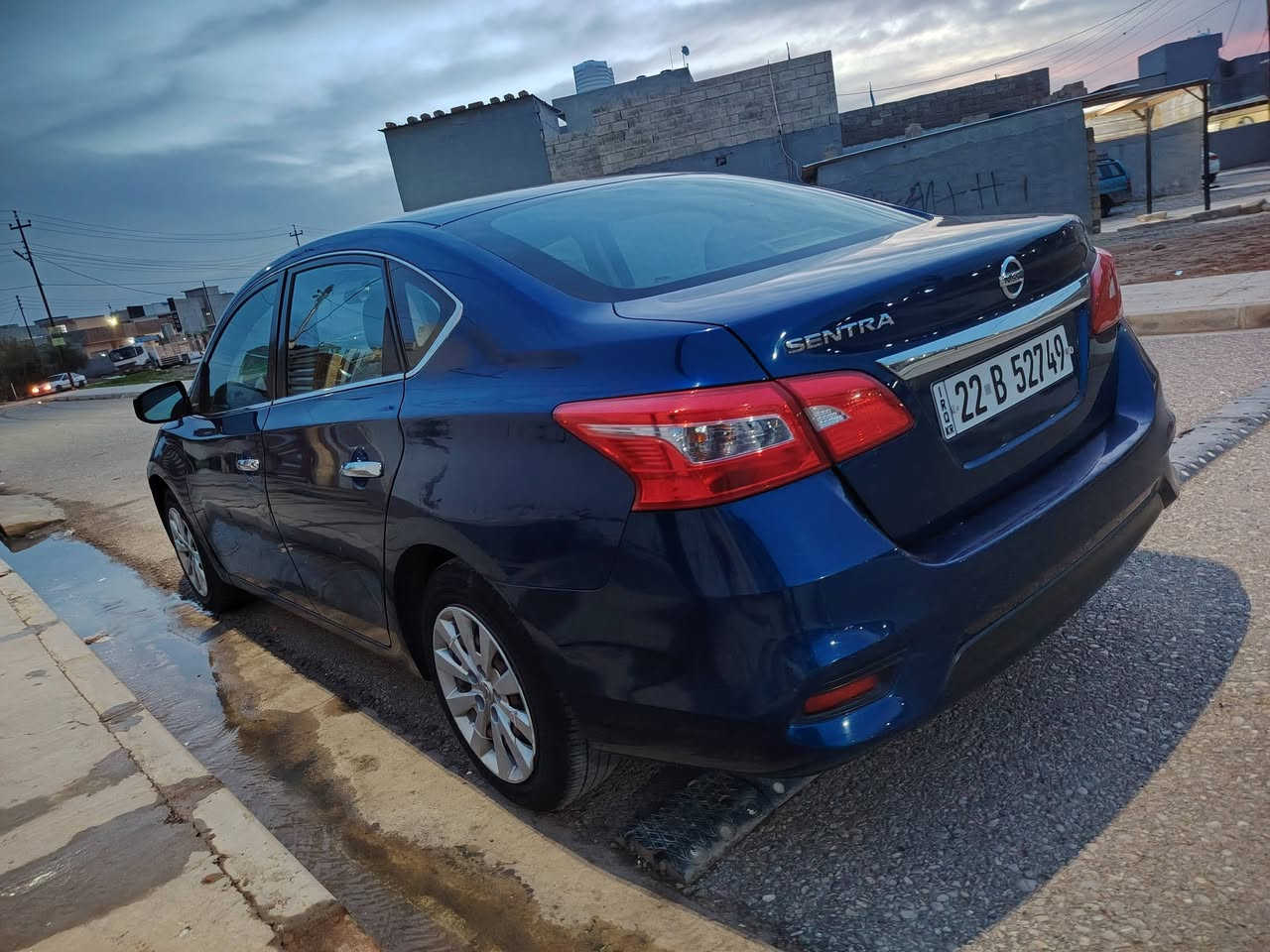 نيسان سنترا  2018
#السعر_مناسب_جدآ_108 وحك الجيه فقط 
كلين .. فقط نص باب كلير 
اربيل سنوية 2029   شرط التحويل
محرك 1800 شرط ما مفتوح
 ماشية 77 
 ثلاث وضعيات قيادة
Eco ….  sport ….  عادي
بدون دواخل شرط سونار 
حادثها كلين بدون صبغ . بيها نص باب بخ بالعراق وعندي صوره قبل الصبغ 
مكان موصل برطله 
***********
***********
