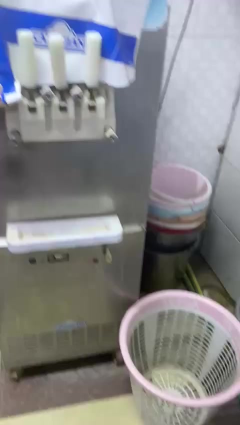 السلام عليكم
مكينه سوفت كربجاني عادي  بيها ليك كامله مابيها أي نقص  للبيع المكان بغداد  السعر 1000$ ملون ونص


**إذا كنت صاحب هذا الإعلان وتريد حذفه لأي سبب، رجاءا أرسل رسالة إلى الدعم الفني**