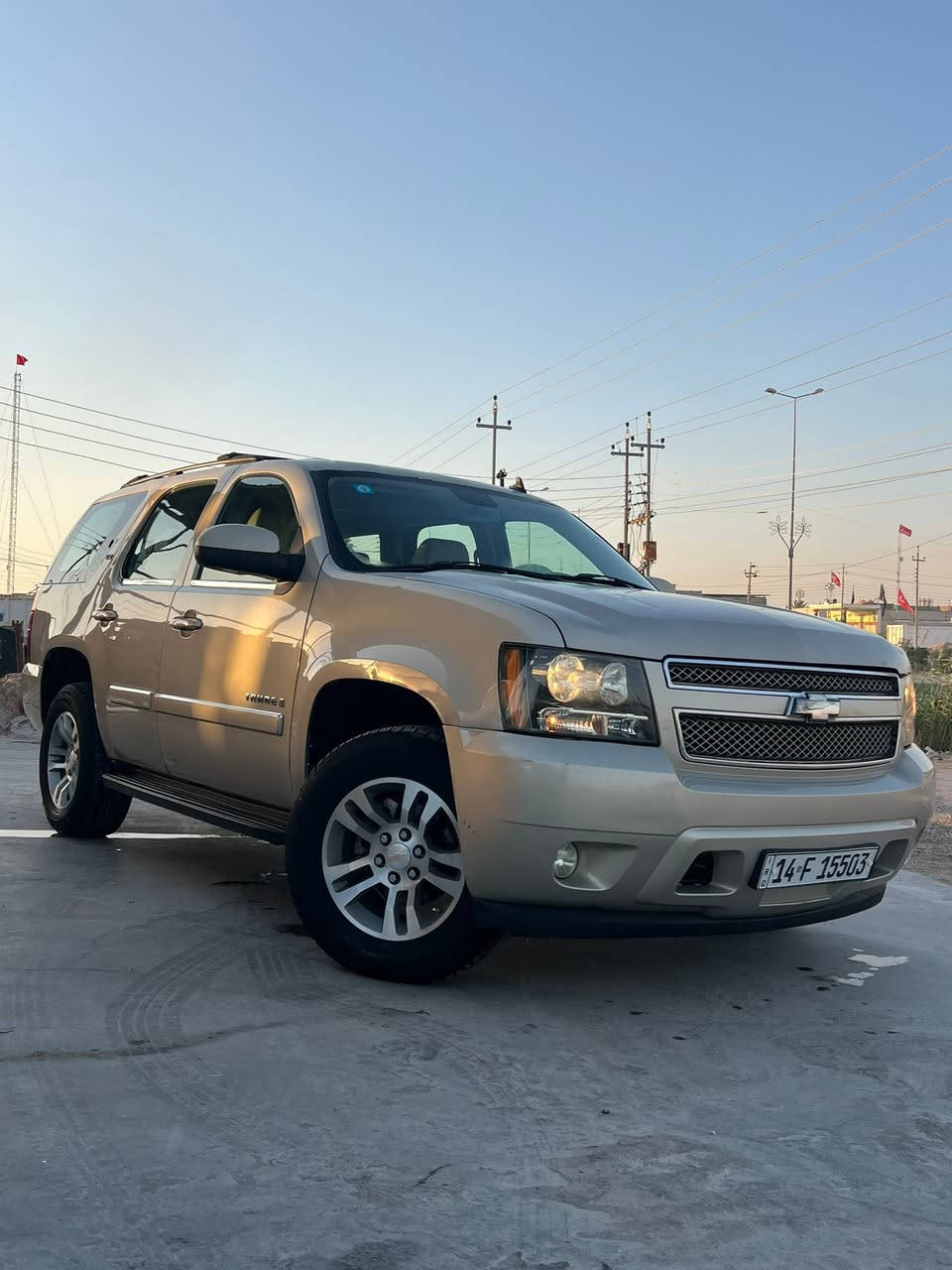 السلام عليكم تاهو مديل 2007 Ltz وارد خليجي بيها قطعه صبغ الباقي كفاله عامه
تخم تاير حداديه ٨٠٪؜ تبريد ثلج گير ومكينه كفاله 
السياره مال بيت وجهازه تاخذها ربع ماذب عليها
رقم بصره بأسمي
للتواصل ‭***********‬

