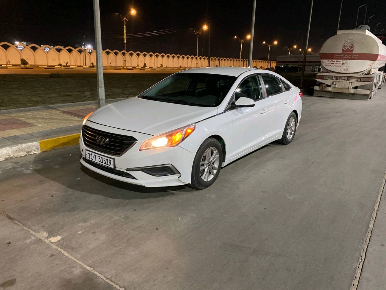 هونداي سوناتا 
2017
سياره نضيفه جدا 
مكاني كربلاء 
