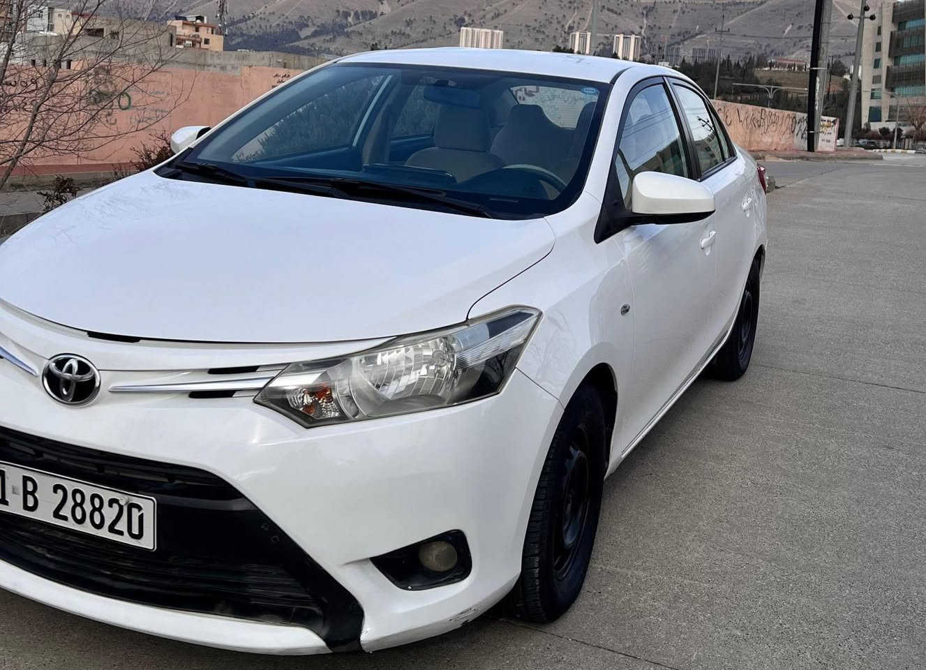 تۆیۆتا یارس 2015
مەکینە بچوک ناو زەرد 
ڕەنگی سپی بەفری 
بێ بۆیاخ تەنها کەمێک کارتی هەیە 

سعر لە کۆمێنت داوابکە ڕاستەخۆ بۆت دیت 📩 

سەنەوی و ژینگەی تازەیە بەناوی خۆمەوەیە
چوار تایەی تازەی بۆ بەستراوە 

ژمارەی خاوەنی 
***********
