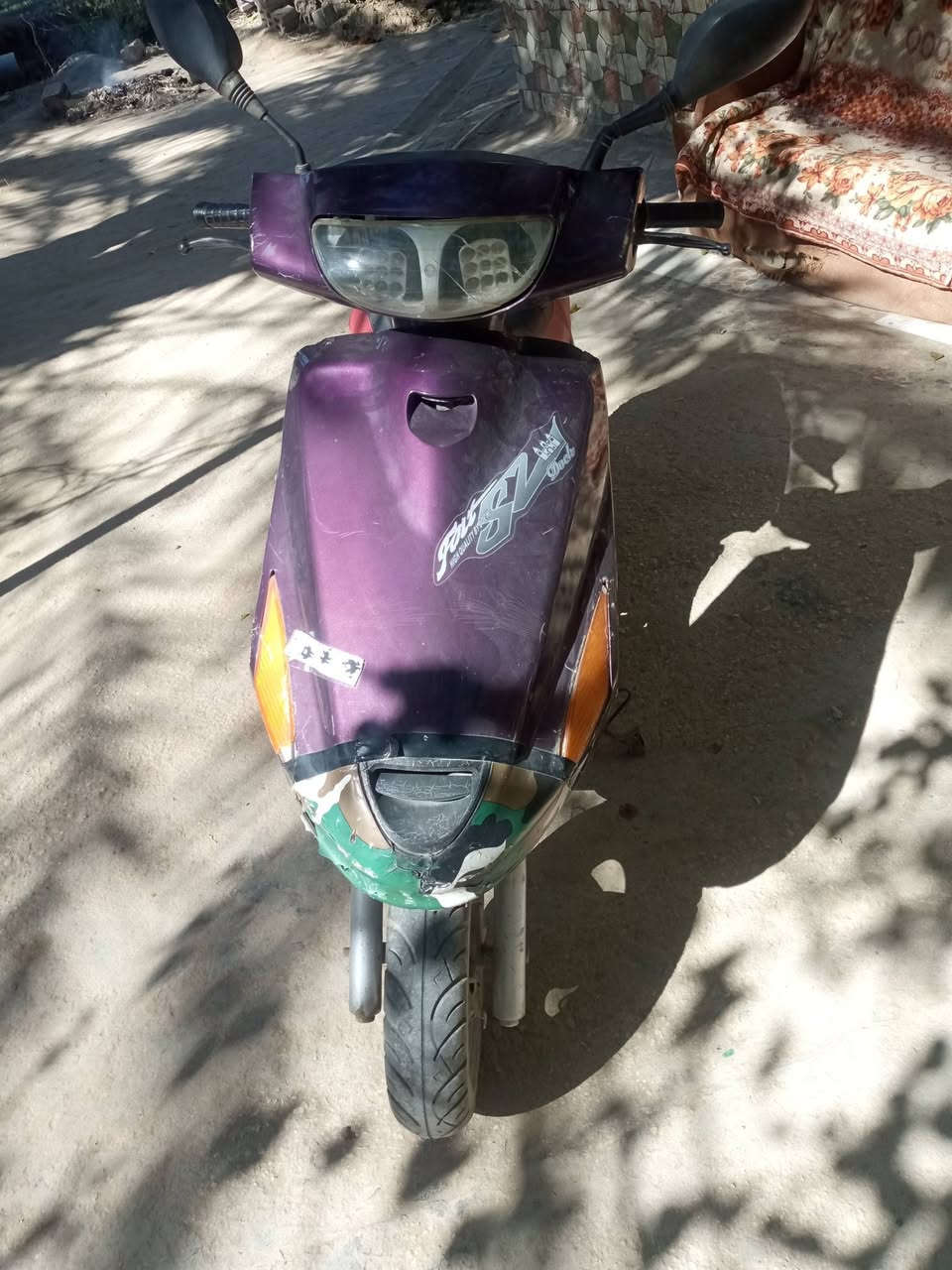 سلام عليكم درجة فراشه ياباني نظيف أو ناعمه سعره 400او بيه مجال قليل مكانه اطوريج رقم ***********
