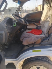 كيا دمعه موديل 21 فيها صفحه صبغ هي والتكنه  والبنين والبنين مبدل السعر...