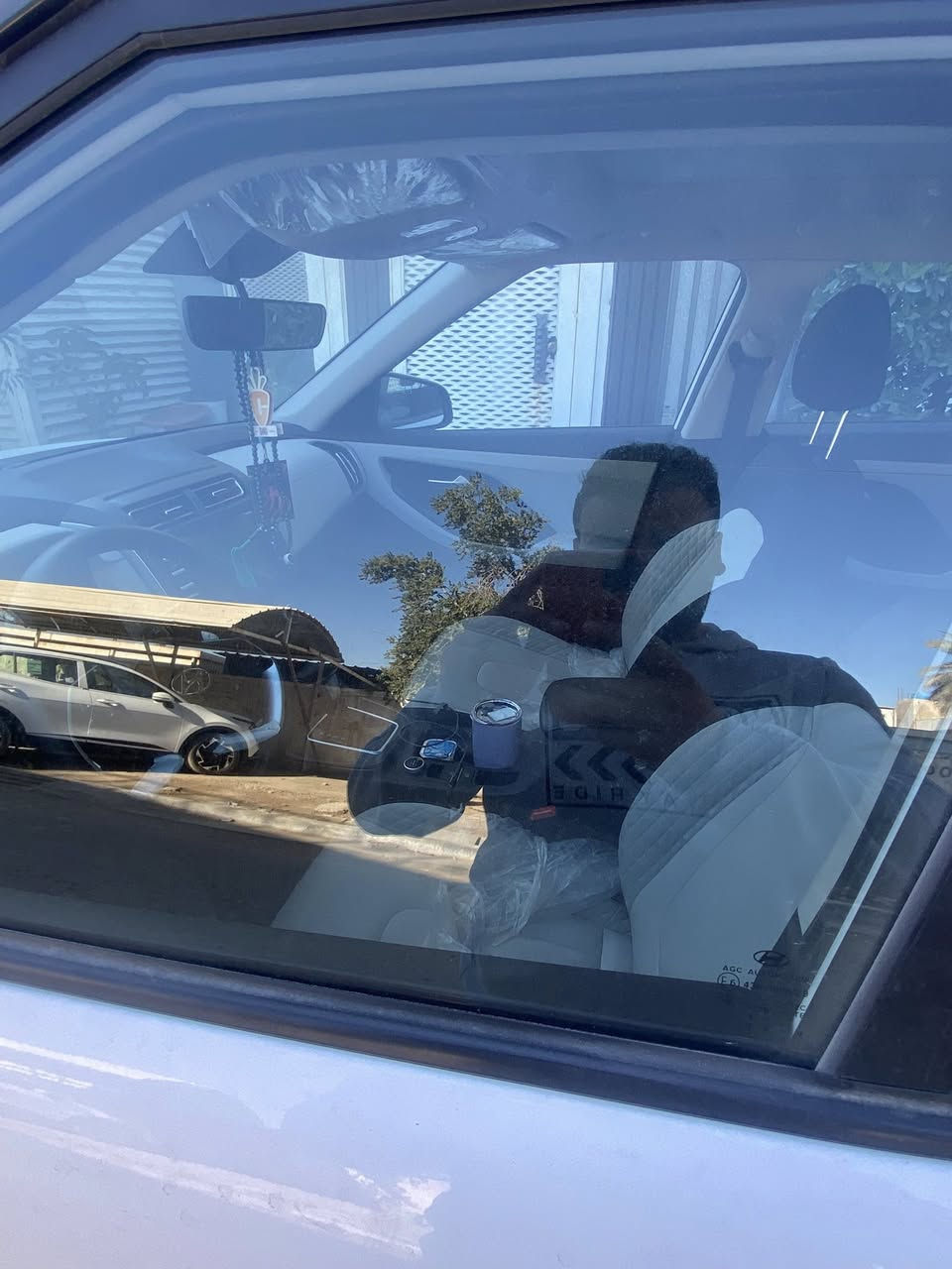 إسلام عليكم
كريتا موديل 2024
ماشيا 15000 ألف

محرك 1500 خليجي

بانوراما فول ماعده الكشنات مخملي والكشن جوبي

بيها 3انظمه قيادة 

السعر 165 وبيها مجال

للاستفسار على هذا رقم *********** ❤️
