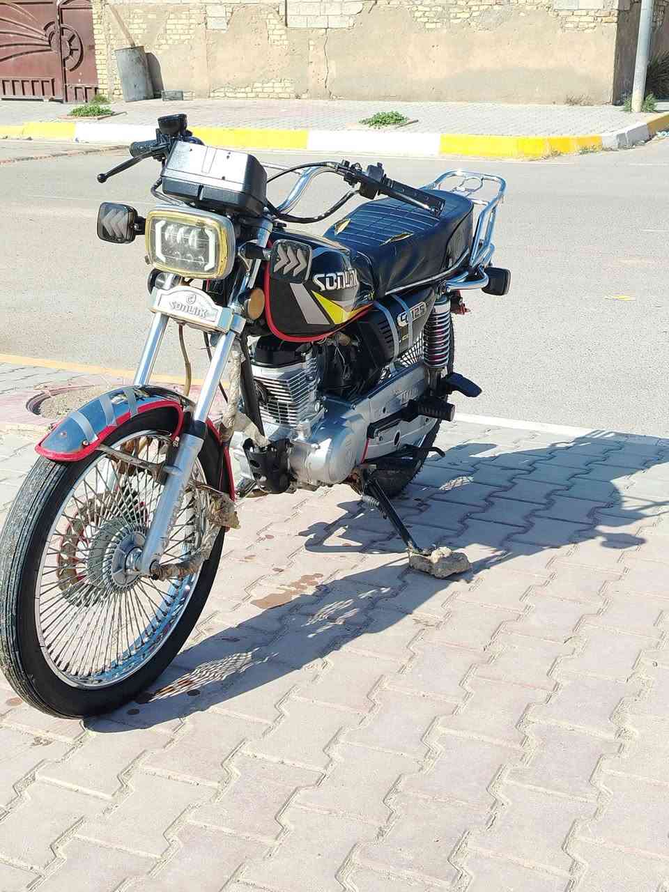 السلام عليكم
تايكر 23 دراجة كفاله عامه محرك بلادي شرط وراق كامله عنوان ديالى كنعان باقي التفاصيل خاص او تصال على رقم ***********⁩
