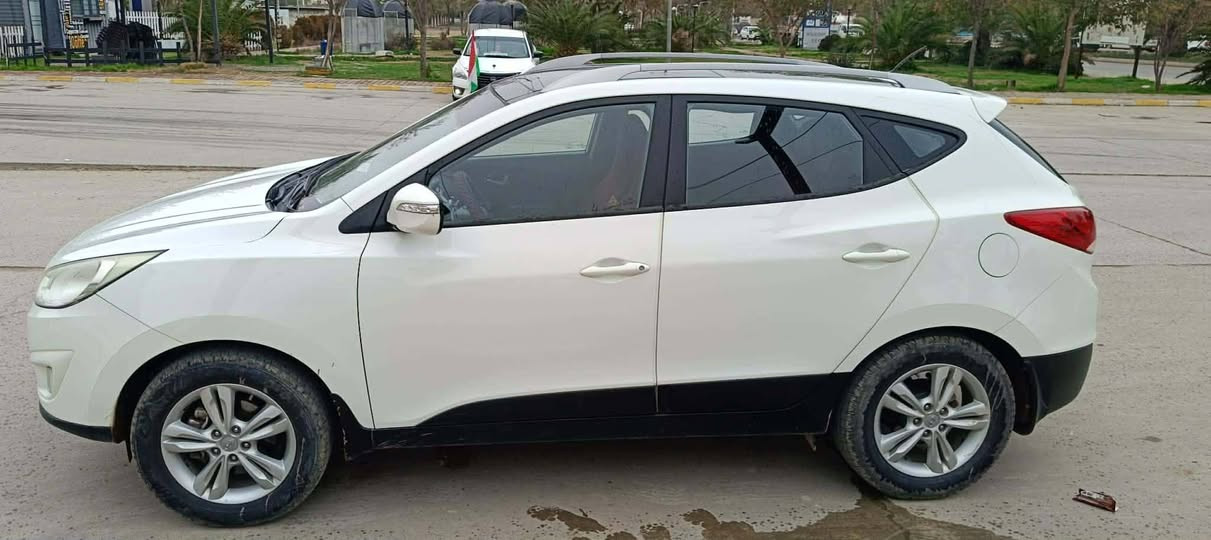 توکسون مودیل 2013 فول سنویە جدید2031 بسمی ماشیە 174 مکان کلار رزگاری  *********** كالار, السليمانية
