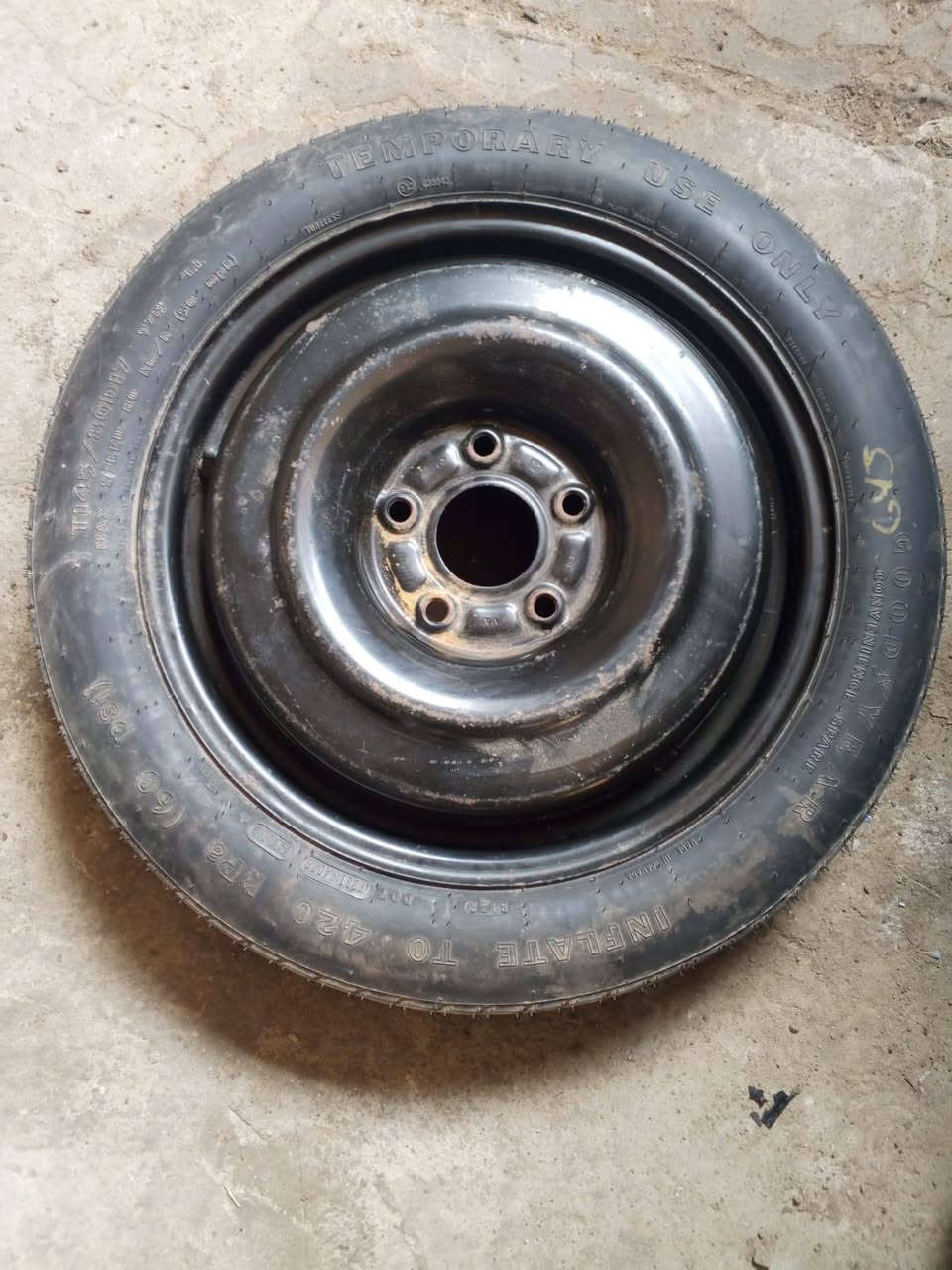 تخم كامل اربع ويلات جيب ماليبو كية 
الاحجام ١٧ 
سبيرات اربعة مختلف القياسات 
*********** واتساب
