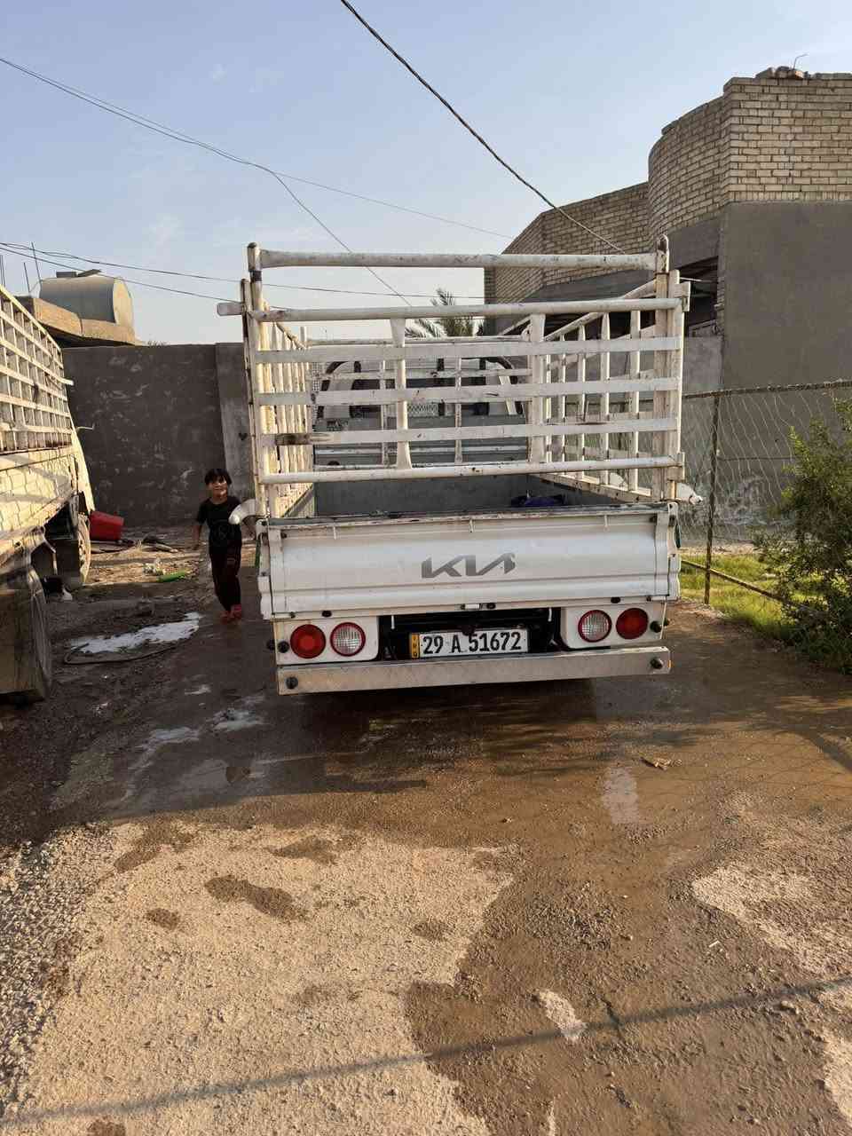 سلام عليكم كيا ١٩مفتوح ٢٧٠٠سياره كفاله جديده بمعنه كلمه سياره عل وضع شركه ماشيه ١٢٠الف تخم تاير سعر ١٢٢ورقه تبريد ثلج بي بارد فقط بل باب بسمي سياره مكان بغداد مشروع وطني اقره تفاصل وانتصل ***********
