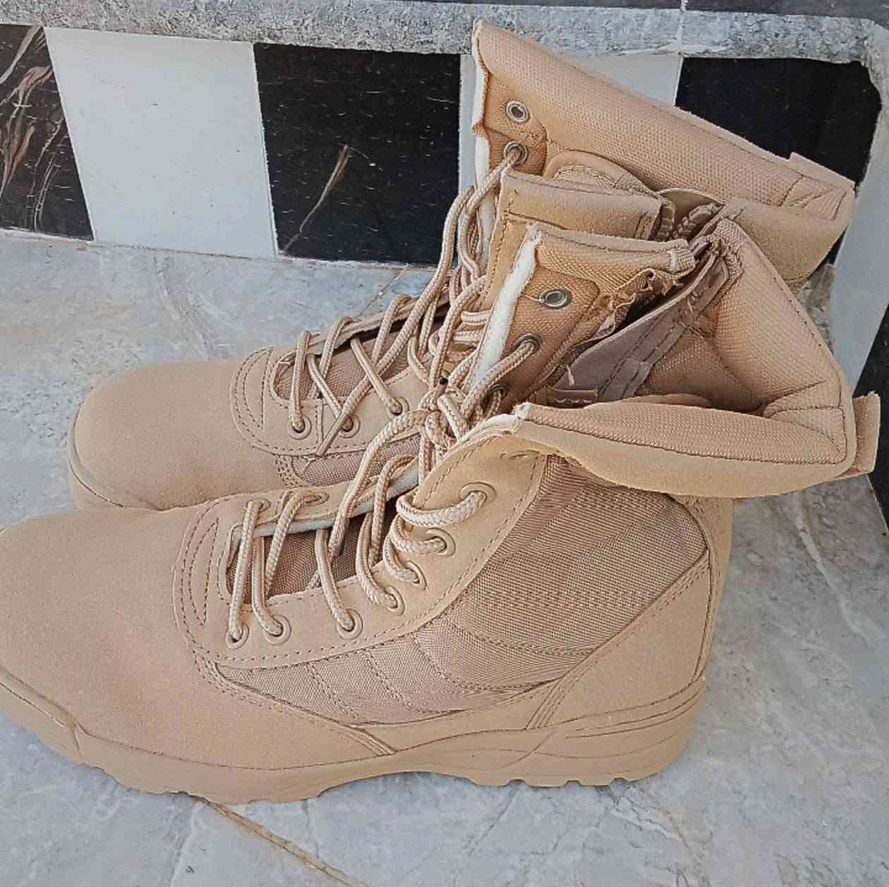بدله قياس L للبيع جديده
بسطالات زوجين قياس 44 
وقياس 42 جديدات ماملبوس


**إذا كنت صاحب هذا الإعلان وتريد حذفه لأي سبب، رجاءا أرسل رسالة إلى الدعم الفني**