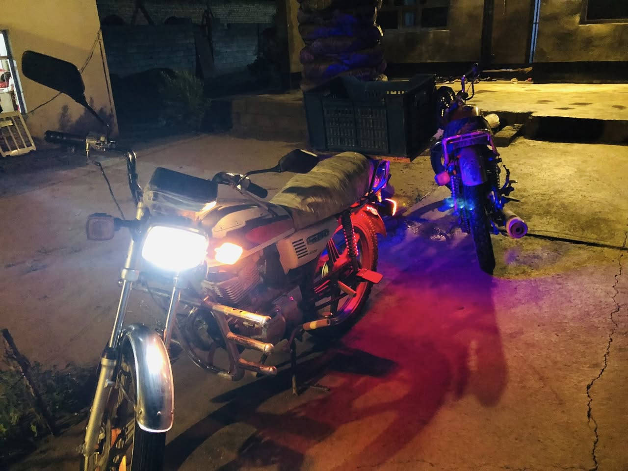 دراجه تايكر موديل 2018 بيها اوارق 5 كير كامله كله شغال سعر 300 و بيها مجال 
***********
