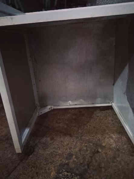 ميز المنيوم وحلويات نظيف يصلح للعمل او العرض حلويات او عمل الكيك سعر 175,000اوبي مجال  العنوان العنوان شارع بغداد سوق العلافين معمل  سوزه شكرجي  للاستفسار ***********  نضيف يعتاز تايرات ثين خلفي قفلين مال جرارات بس عمارة
